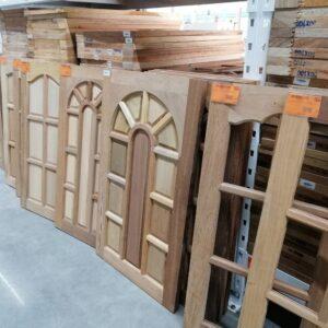 ac28fdd5224dc7d5ae0a37b6f4dc774a หน้าต่างบานทึบ ขอบ 3นิ้ว สายฝน 50x100cm